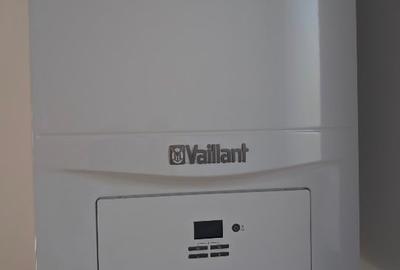 Apartament 3 camere decomandat 2025, Centru, Zona Trattoria - 3