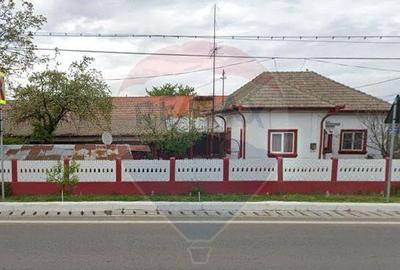 Casa ?i teren de 9 600mp de vanzare in Galicea Mare - 2