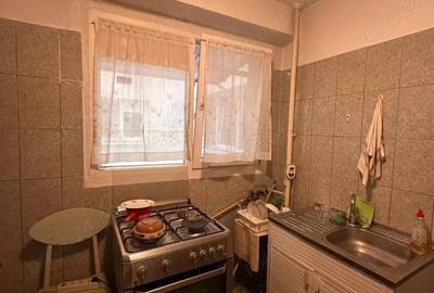 PROPRIETAR - Vand Apartament 2 camere, decomandat, 44 mp ?os. Giurgiului nr 117, sector 4. - 3