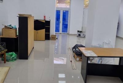 Spațiu comercial, de 100 mp, în Central - 2