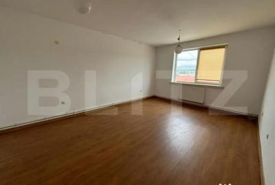 Spațiu comercial, de 132 mp, în Central - 6