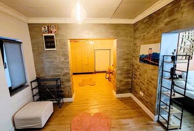 Casă 3 Camere, 600 m? Teren,  Ștefănești - Renovată Complet, la Cheie - 49