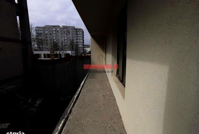 Casă cu 8 camere cu Teren 250 Mp în Titan - 20