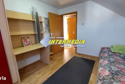 Apartament cu 3 camere decomandat în Ciupercenii Noi - 4