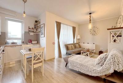 Apartament cu 2 camere decomandat, mobilat în Tractorul - 4