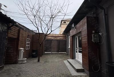 Spațiu comercial, de 120 mp, în Central - 9