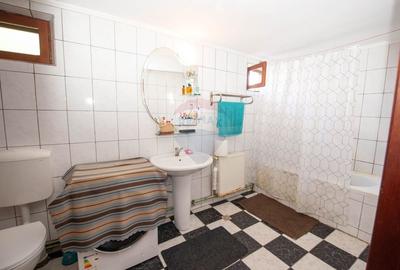 Casă individuală cu 5 camere cu Teren 2000 Mp în Gălbinași - 8