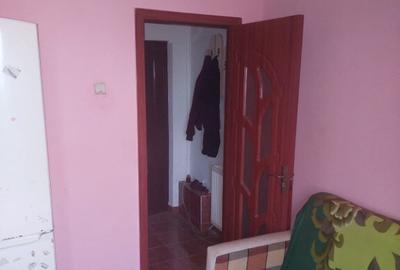 VANZARE CAMERA DE Camin Podu Ros Casa Sindicate - 2