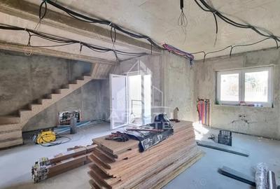 Casă cu 4 camere cu Teren 300 Mp în Giarmata - 1