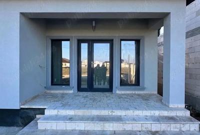 Casă cu 3 camere cu Teren 450 Mp în Cumpăna