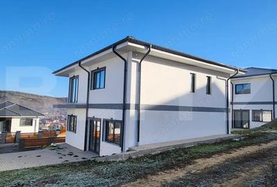 Casă cu 15 camere cu Teren 504 Mp în Corunca