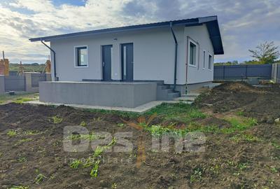 Casa individuala 3 camere decomandat 82 MP Utili 400MP Teren-Ciurbesti - 15