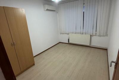 Apartament cu 3 camere decomandat în Kogălniceanu - 2