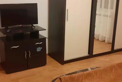 Apartament cu 2 camere decomandat în Craiovița Nouă - 3
