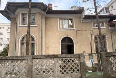 Casă individuală cu 7 camere cu Canalizare în Băneasa - 2