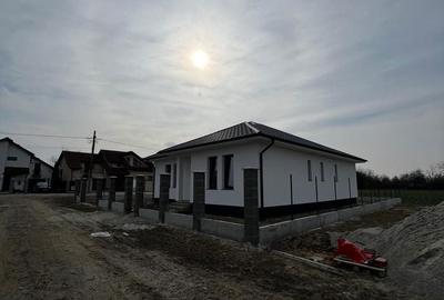 Casă cu 3 camere cu Teren 431 Mp în Central - 8