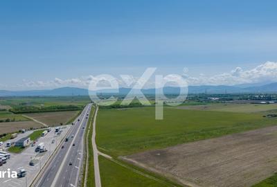Teren de 6753 mp, în Sânpetru