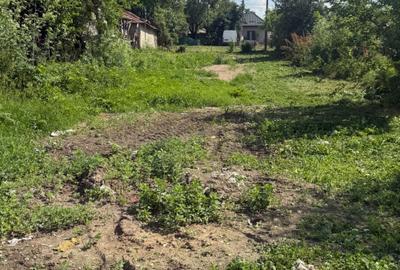Teren de 2000 mp, în Iepurești