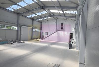 Spațiu comercial, de 200 mp, în Central - 16