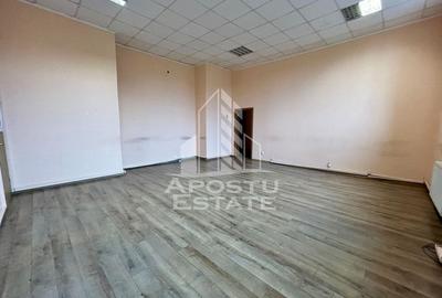 Spatiu comercial stradal, 180 mp, zona centrala Baile Neptun Spatiu comercial stradal, 180 mp, zona centrala Baile Neptun - 4