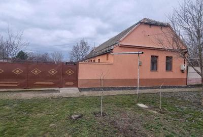 Casă cu 4 camere în Dudeștii Vechi - 5