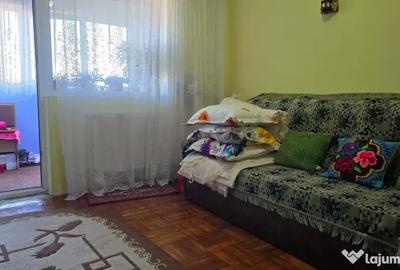 Apartament cu 3 camere decomandat în Minerul - 1