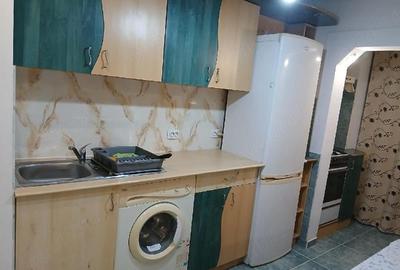 Apartament cu 2 camere decomandat în Vasile Aaron - 2