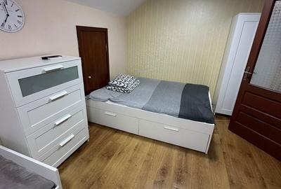 Spațiu comercial, de 105 mp, în Central - 4