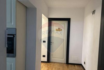 Apartament cu 3 camere de vanzare in zona Central - 3