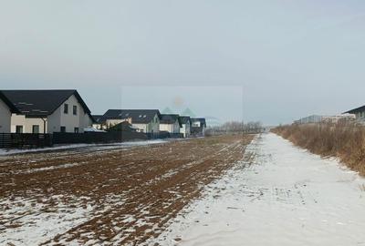 Teren de 1000 mp, în Frătăuții Noi - 10