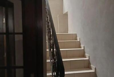 Casă cu 4 camere cu Teren 500 Mp în Bd. Coșbuc - 18