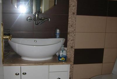 Apartament cu 3 camere decomandat în Pandurilor - 5