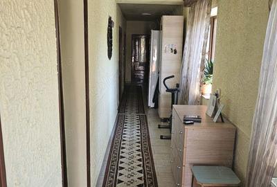 Casă cu 5 camere cu Teren 770 Mp în Găești - 9