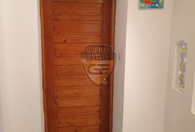 Vanzare apartament 3 camere Constanta , Faleza Nord , centrala gaze, de renovat - 11
