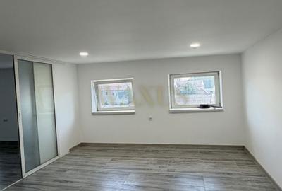 Spațiu comercial, de 156 mp, în Șanț - 3