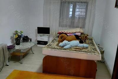 Casă cu 3 camere cu Teren 20 Mp în Petrești - 2