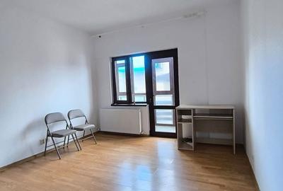 Spațiu comercial, de 43 mp, în Bucium - 2