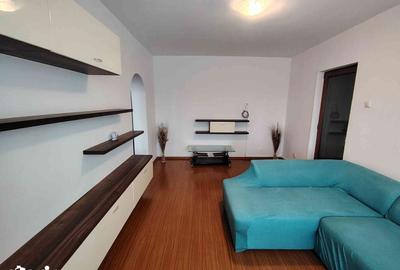 Apartament cu 2 camere semidecomandat în Micro 9 - 13