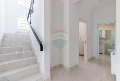 Casa / Vila in centrul orasului Buftea, autobuz, hipermarket, piata - 12