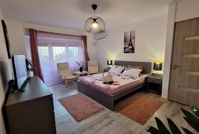 Garsoniera, decomandat, 45 mp, ac, metrou aproape, Mall Vitan