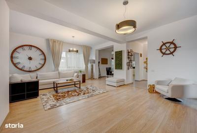 Casă cu 4 camere în Central