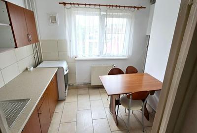 Ap.1 cam str.Dorobantilor,45mp, et.5, mobilat, utilat,CT - 3