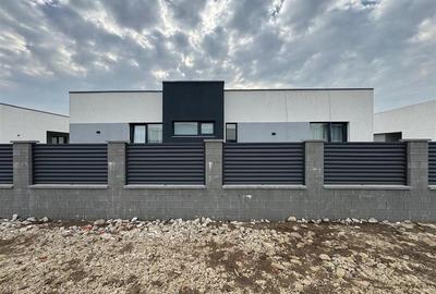 Complex Rezidential ~ Casa individuala ~ 4 camere 2 bai ~ teren 407 mp - 2