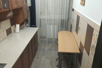 Garsonieră decomandată în Micro 20 - 1