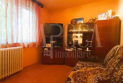Apartament cu 3 camere decomandat în Central - 3