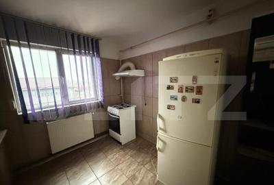 Apartament de vanzare, 52 mp, zona Micro 11 - 6