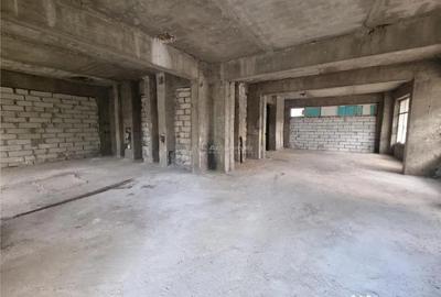 Spațiu comercial, de 106 mp, în Central - 14