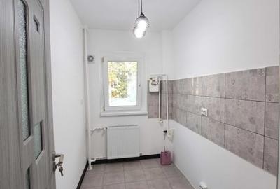 Garsoniera Langa piata veteranilor - BLOC MIXT - 1980 - lujerului - 4