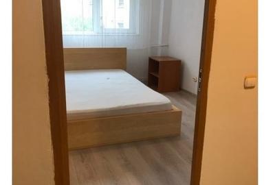 Apartament cu 3 camere decomandat în Tineretului - 1
