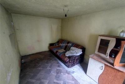 Berliste, Casa pt 2 Familii, la Sosea, Pret Negociabil - 35